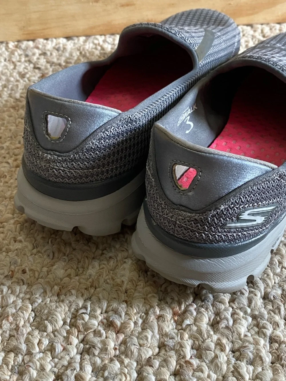 Skechers Go Walk 3 Slip-On Walking Sneakers in Gray with Pink Insole 8.5 - Picture 11 of 14